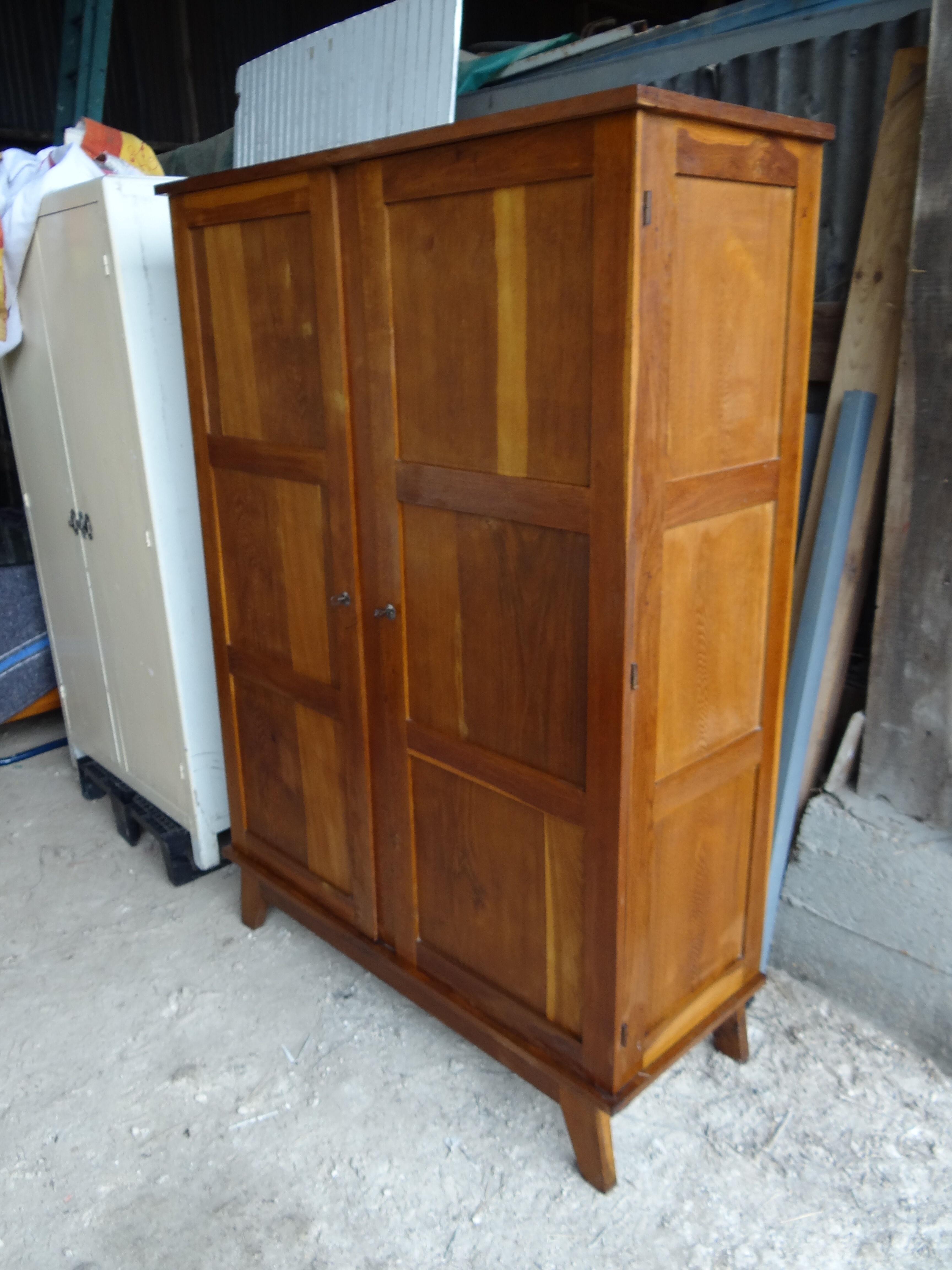 Armoire penderie par René Gabriel