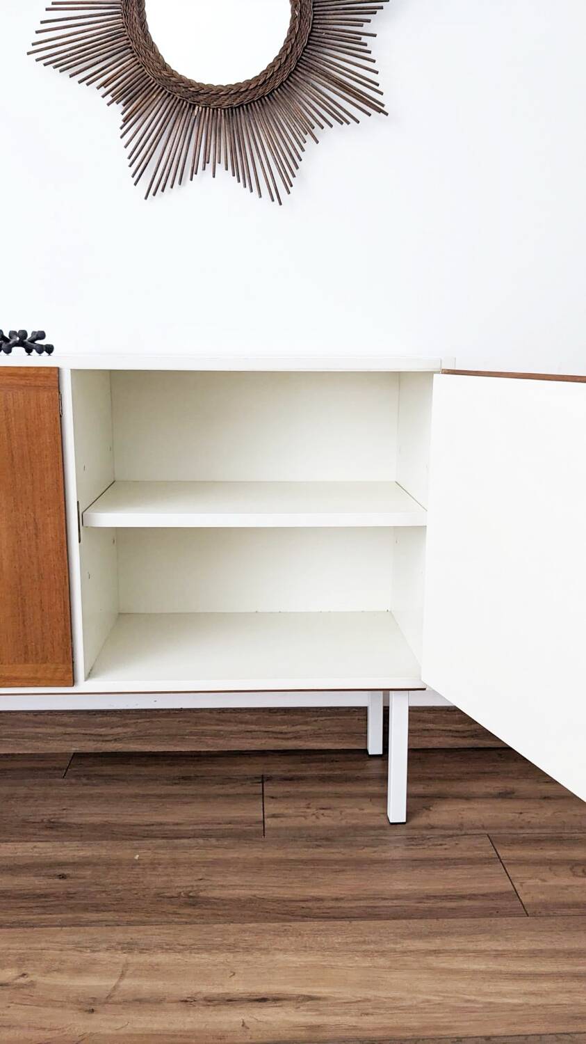 Vintage 3-door sideboard