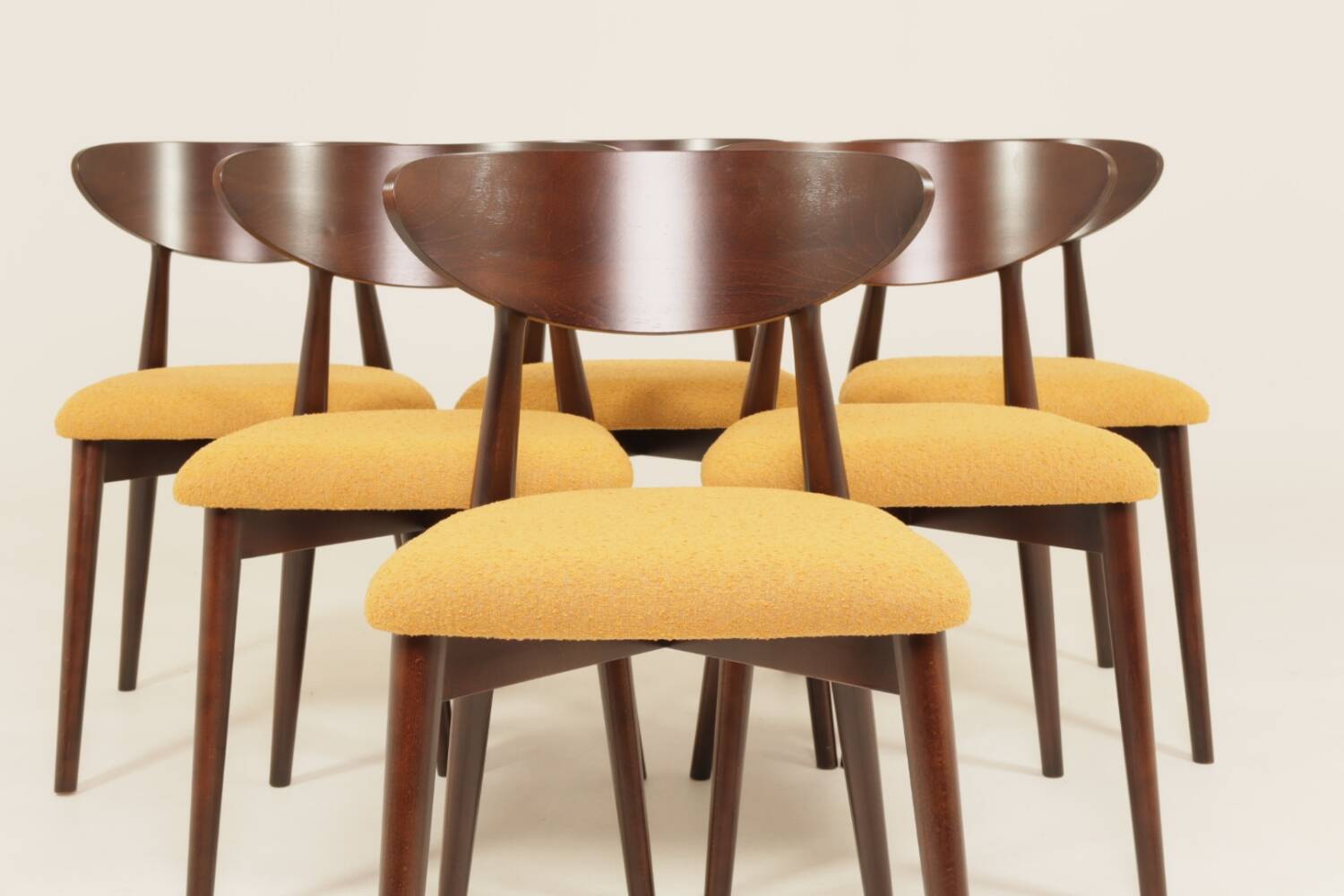 Scandinavian dining chairs set of 6 moutarde bouclé 