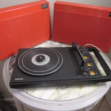 Turns vinyl philips 33 and 45 rpm record
