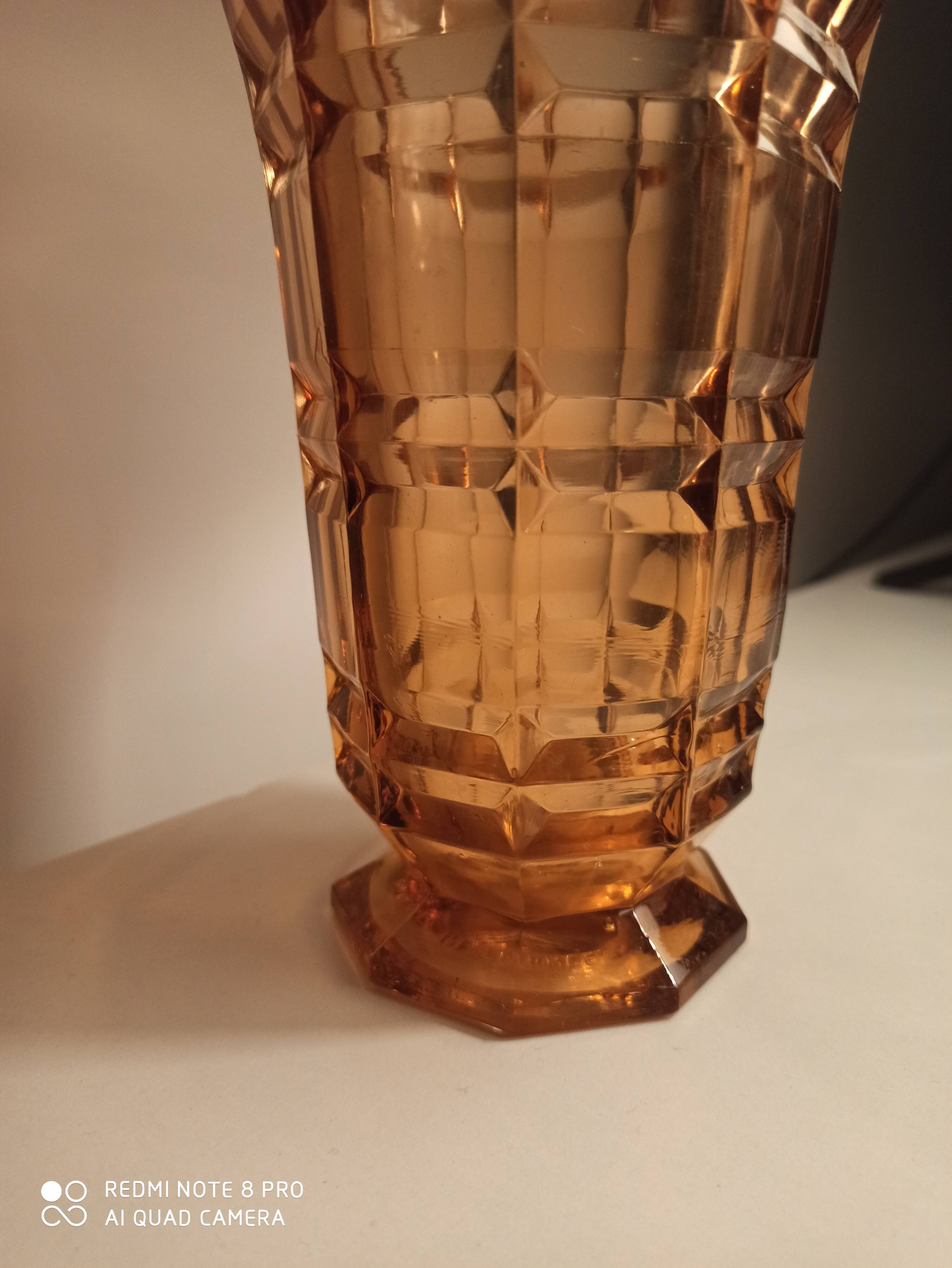 Vase à facettes art déco vintage