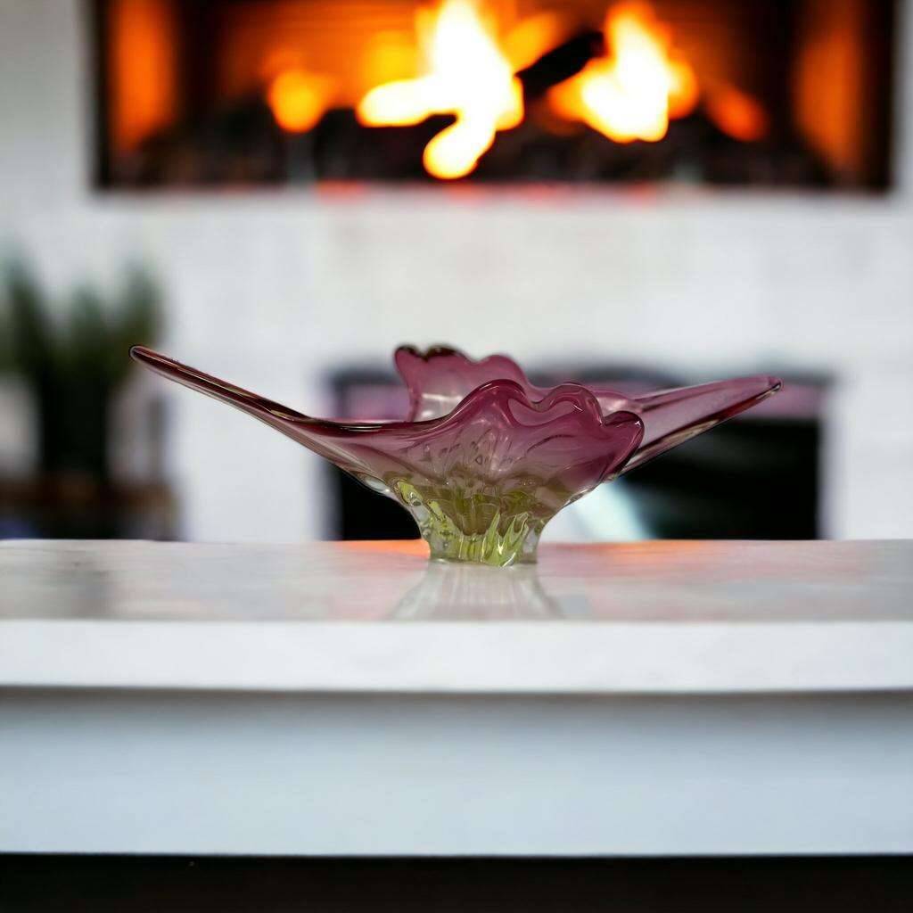 Vintage pink/green murano glass bowl/decor