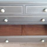 Antique chest of drawers