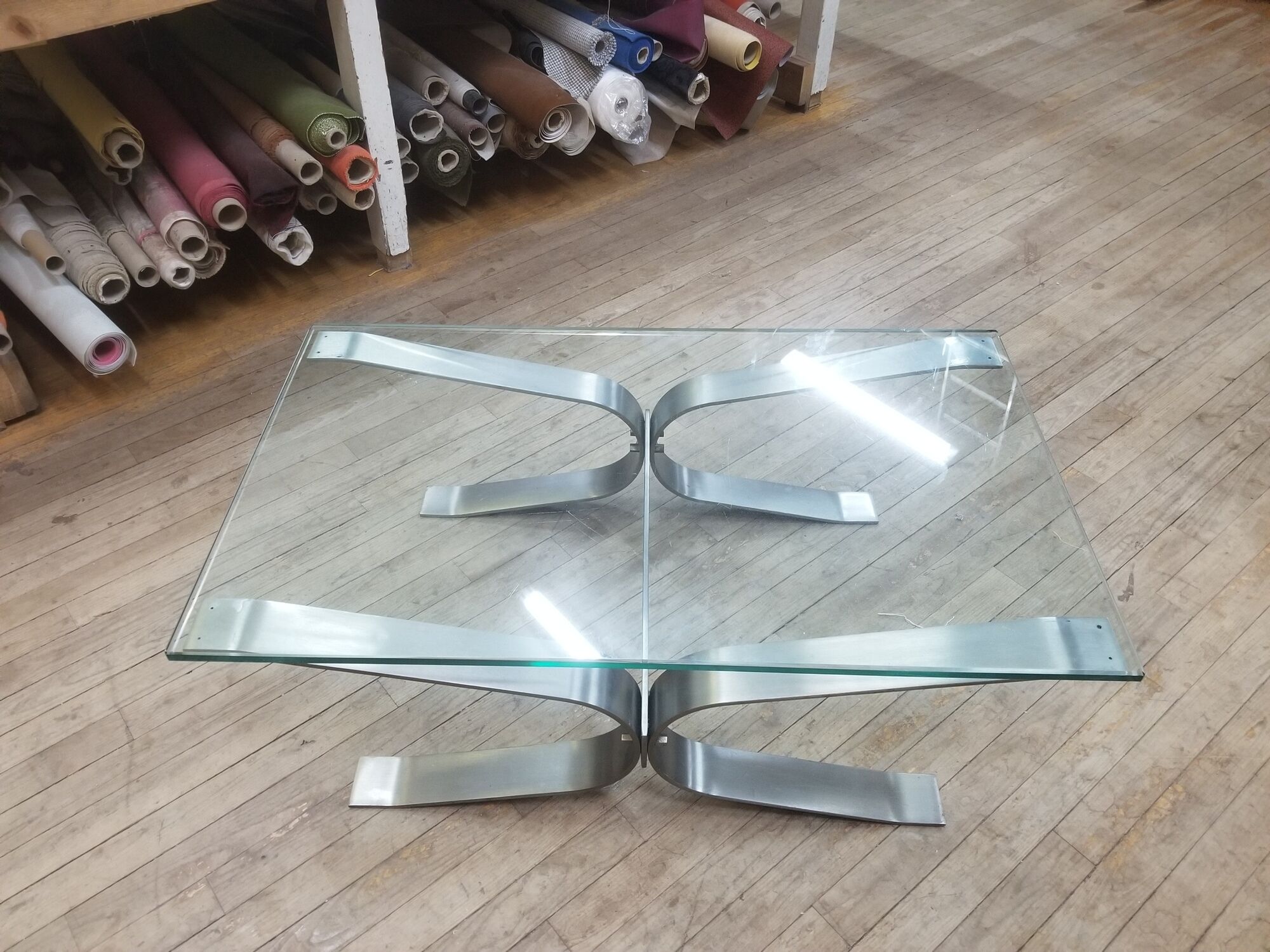 Vintage brushed steel coffee table and thick glass top - italian design
