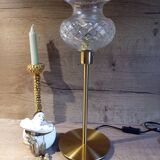 Lampe à poser métal doré abat jour verre ciselé, vintage