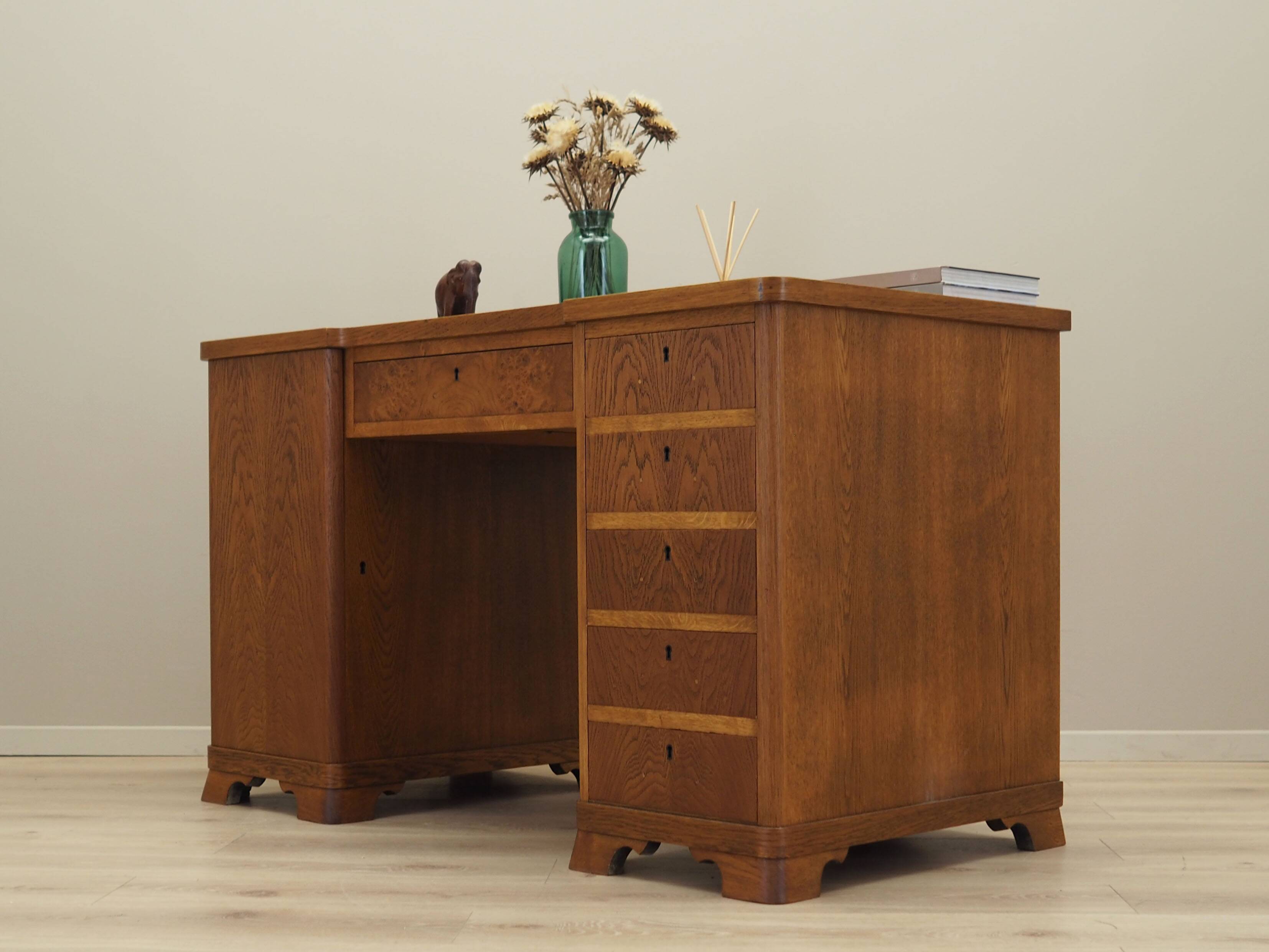 Oak desk, Danish design, 1960s, production: Denmark