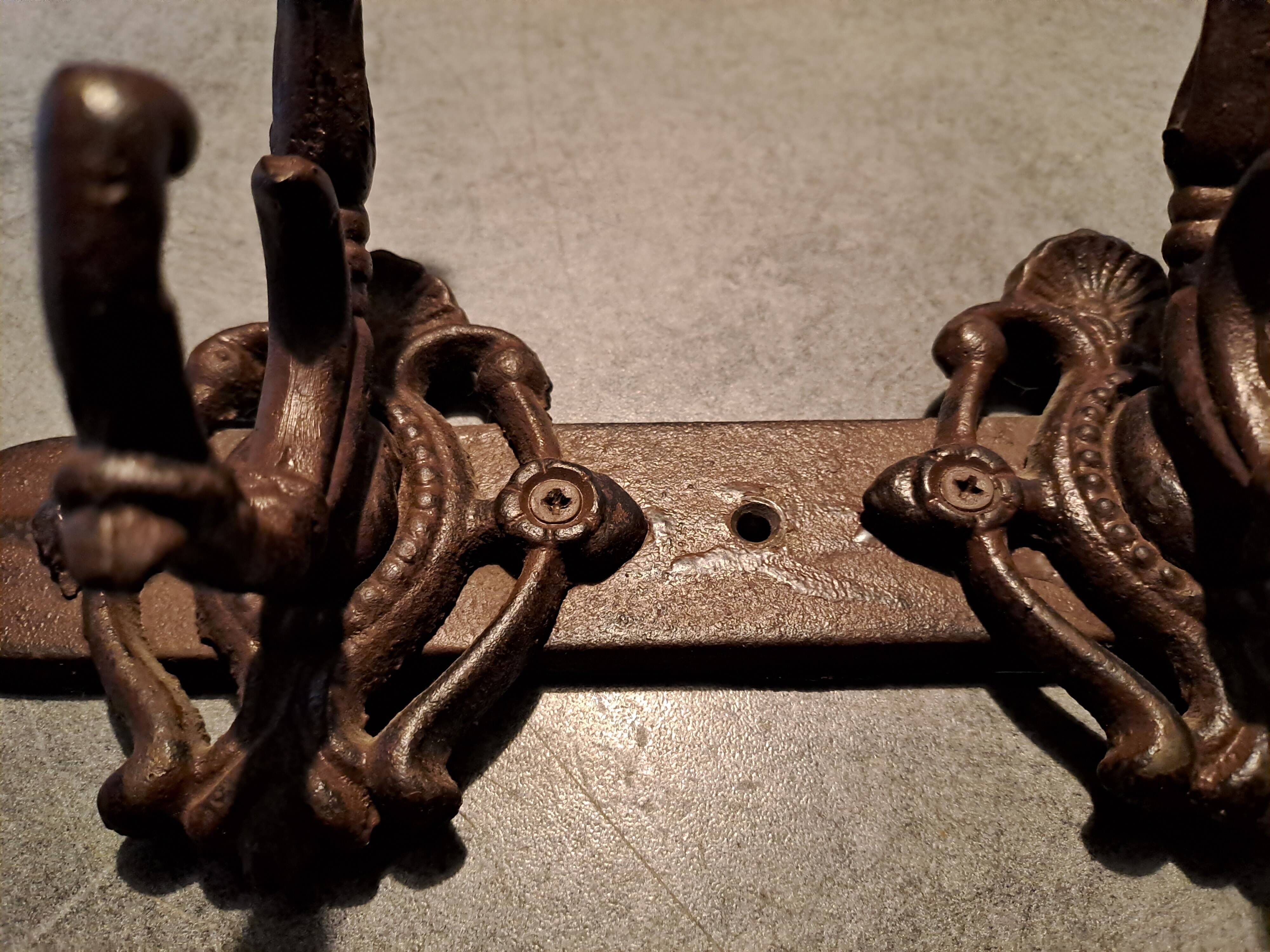 Coat rack hook X 4 Cast iron France folk art 50'S vintage metallic decoration
