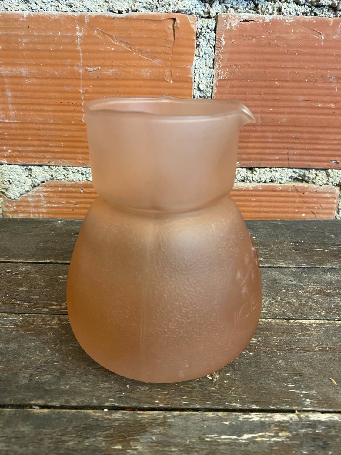 Pichet Carafe Eau De Nuit Verre Moulé Rose Vintage #D775