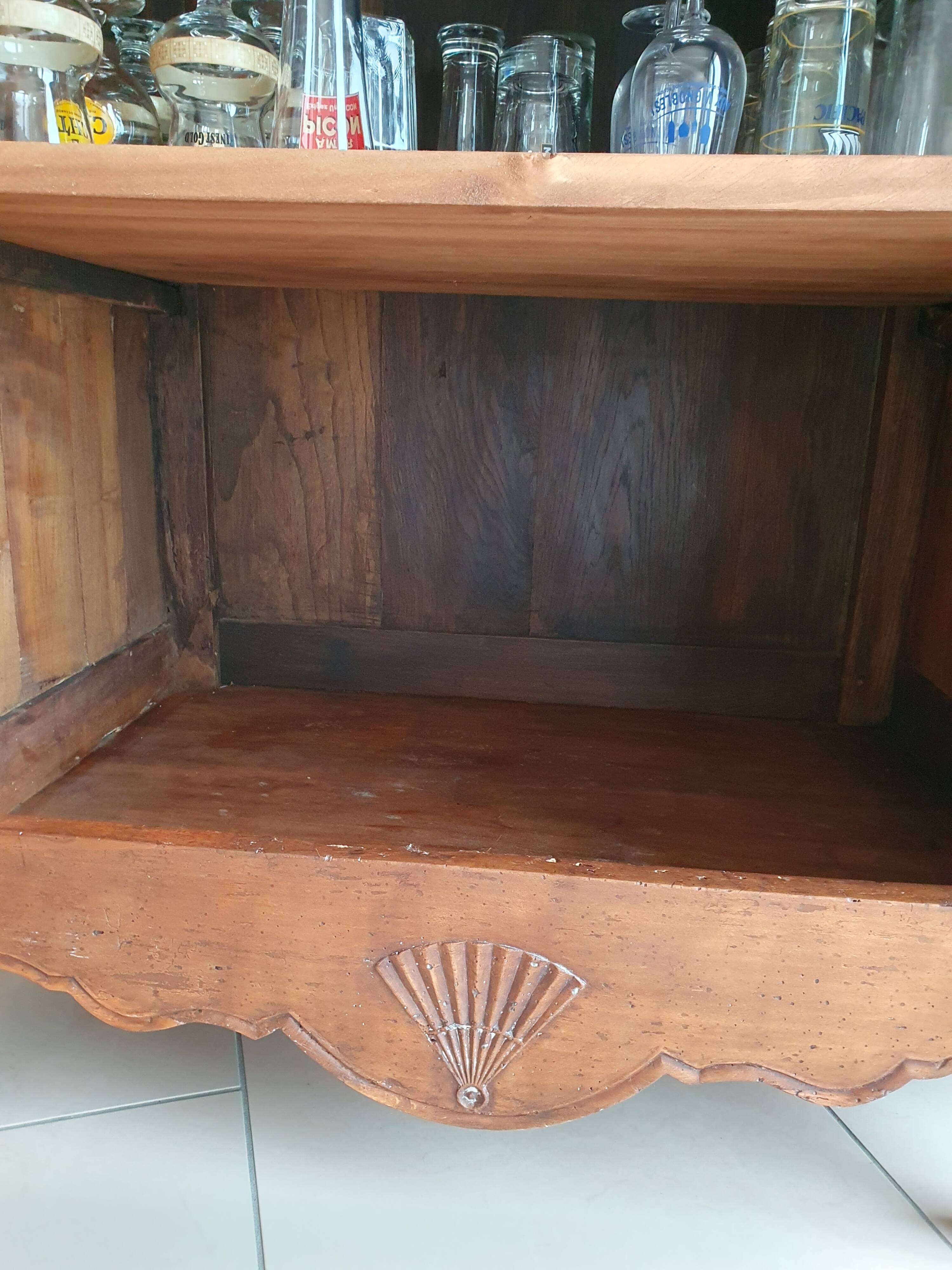 Standing man, solid oak wardrobe