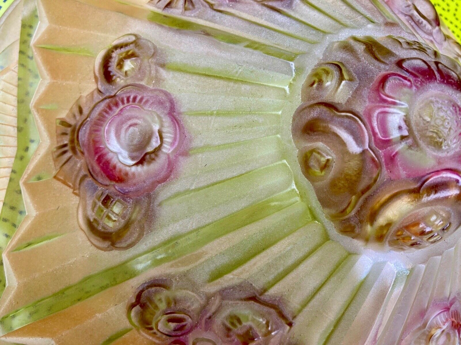 Vasque signs J.Robert lampe