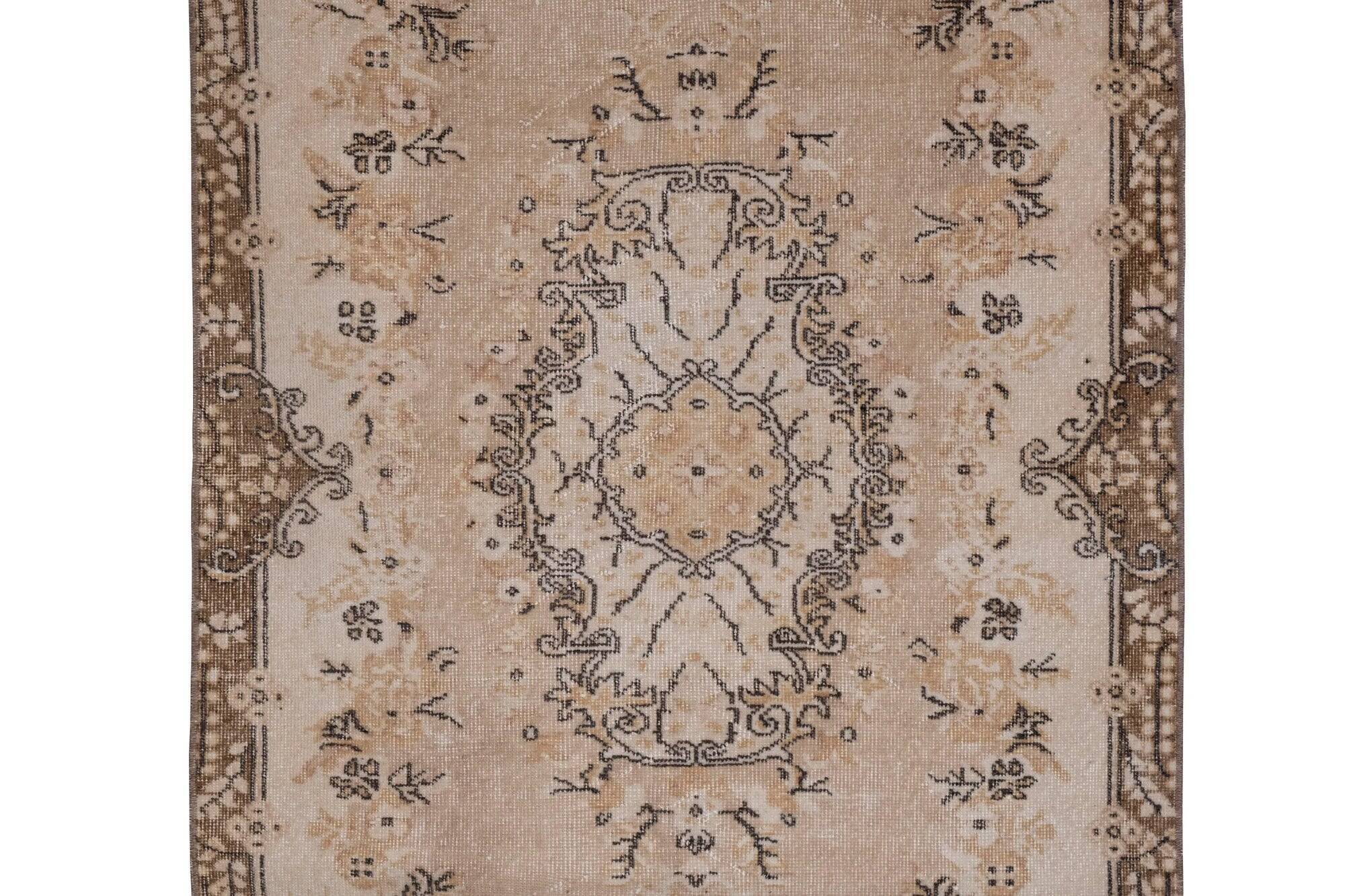 Vintage Turkish rug handmade 117x201 cm