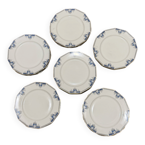 12 assiettes à décor