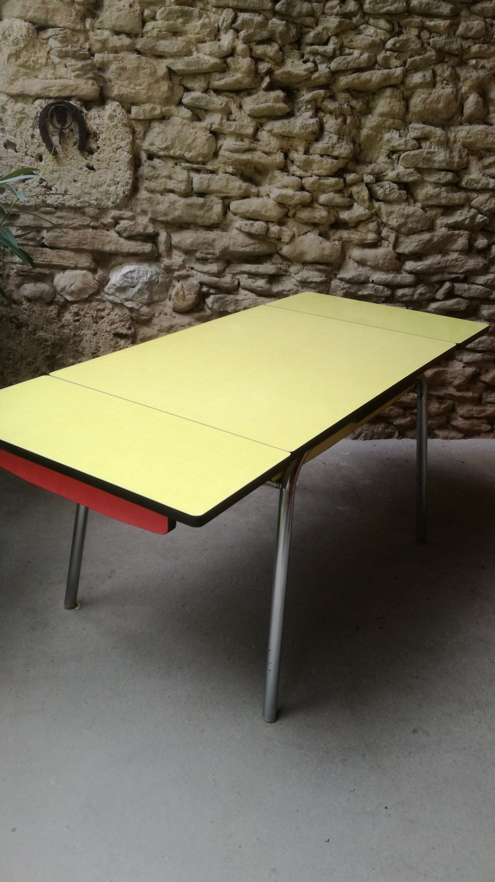 Formica table