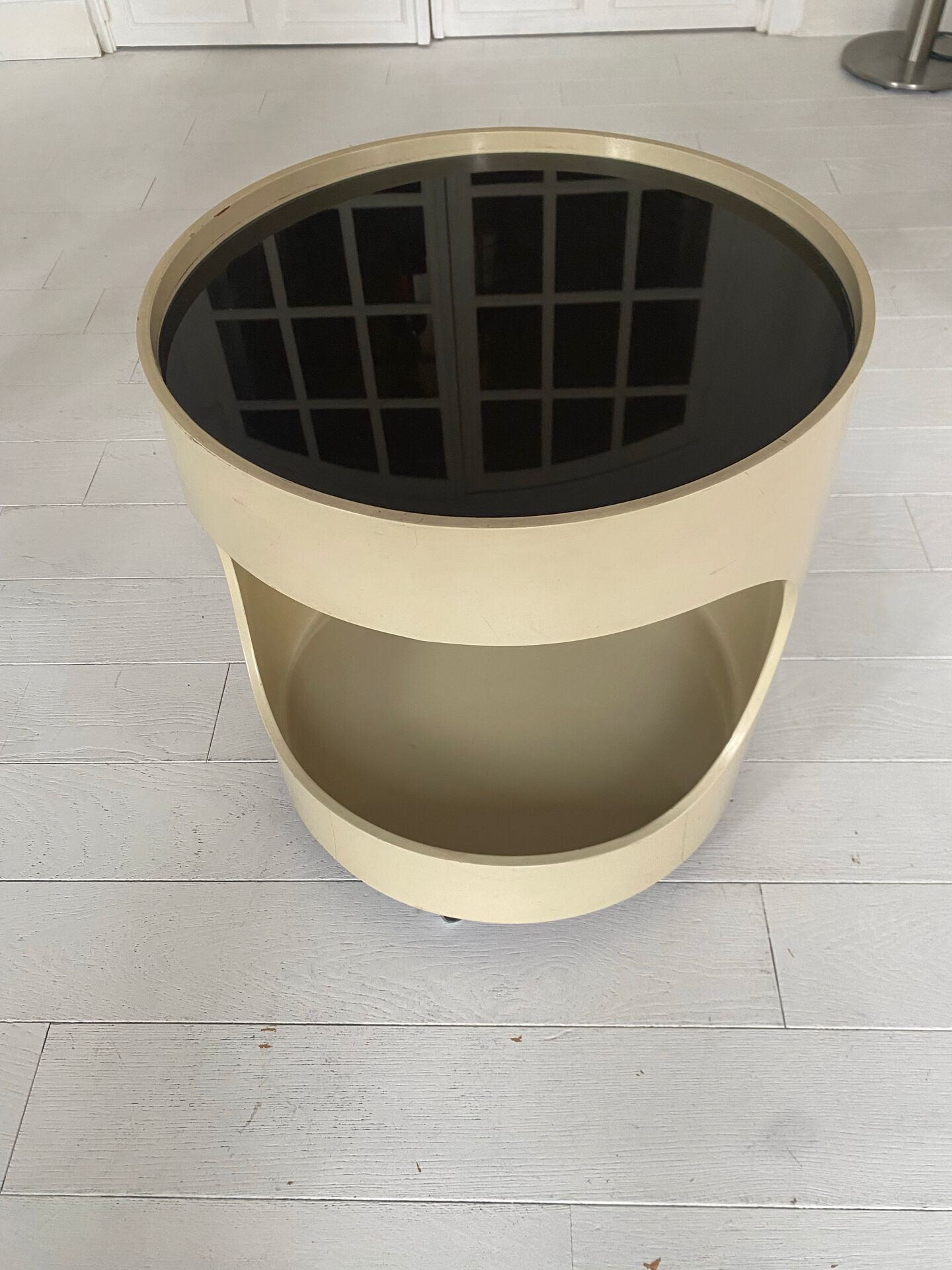 Opal, wheeled side table