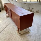 Teak row Johannes Andersen Samcom