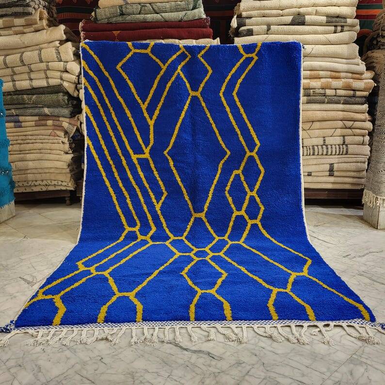 Handmade traditional pure wool rug 2/3 m