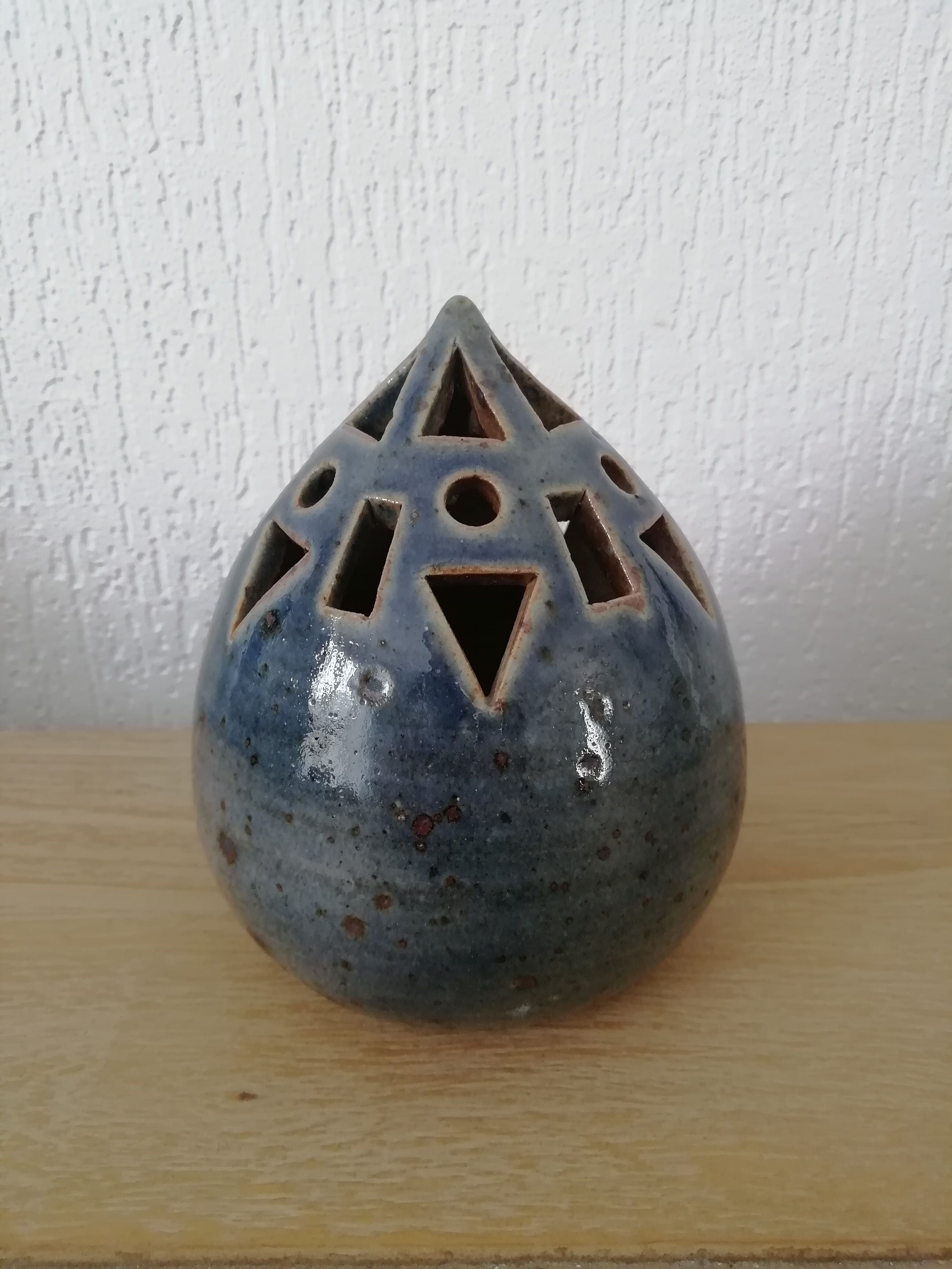 Pique flowers in glazed ceramic-nigon savignies