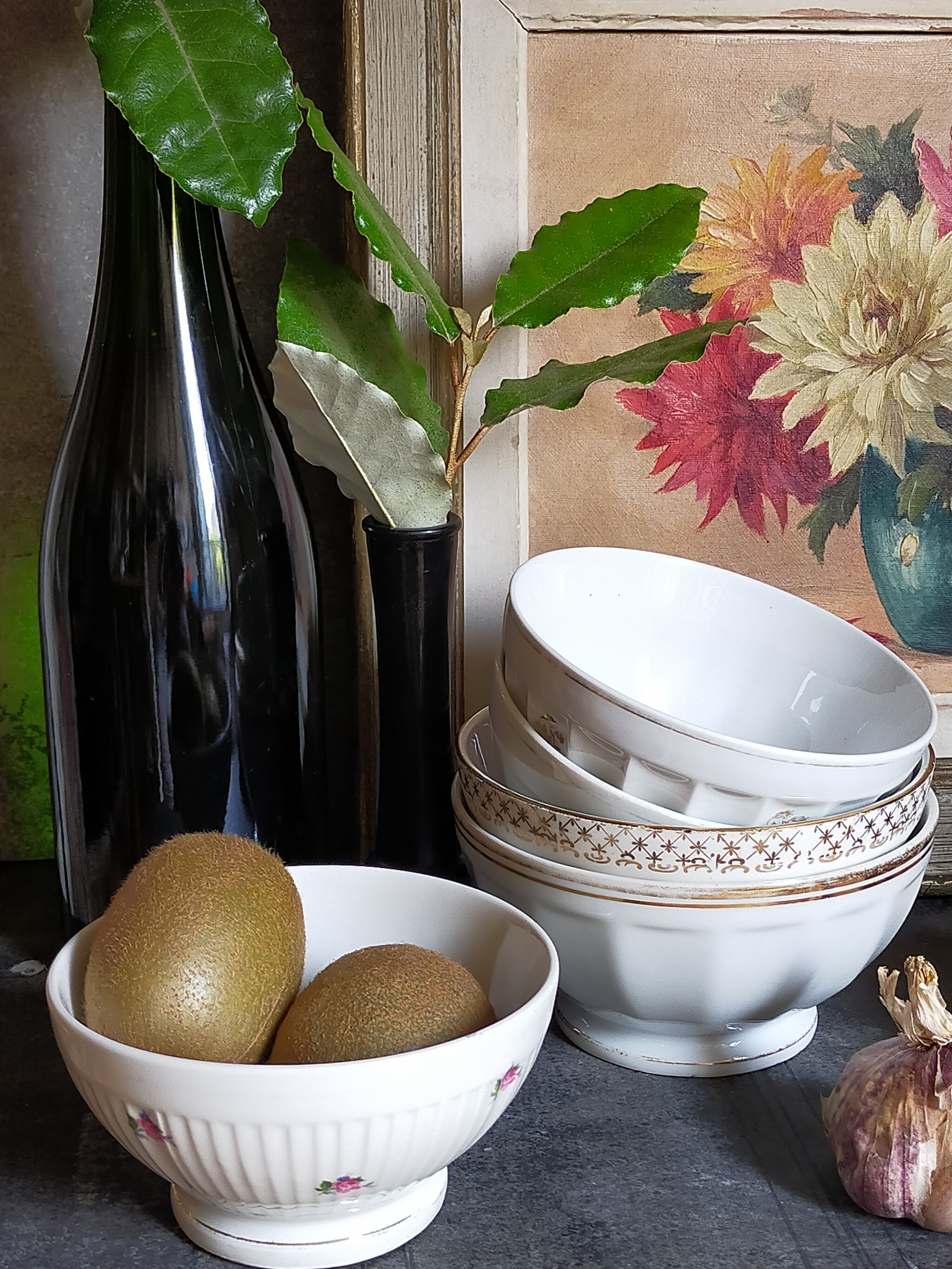 Five matching antique porcelain and earthenware bowls