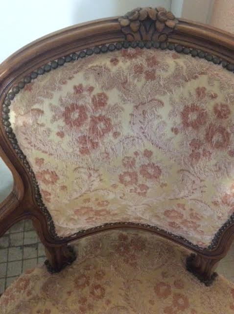 2 convertible armchairs