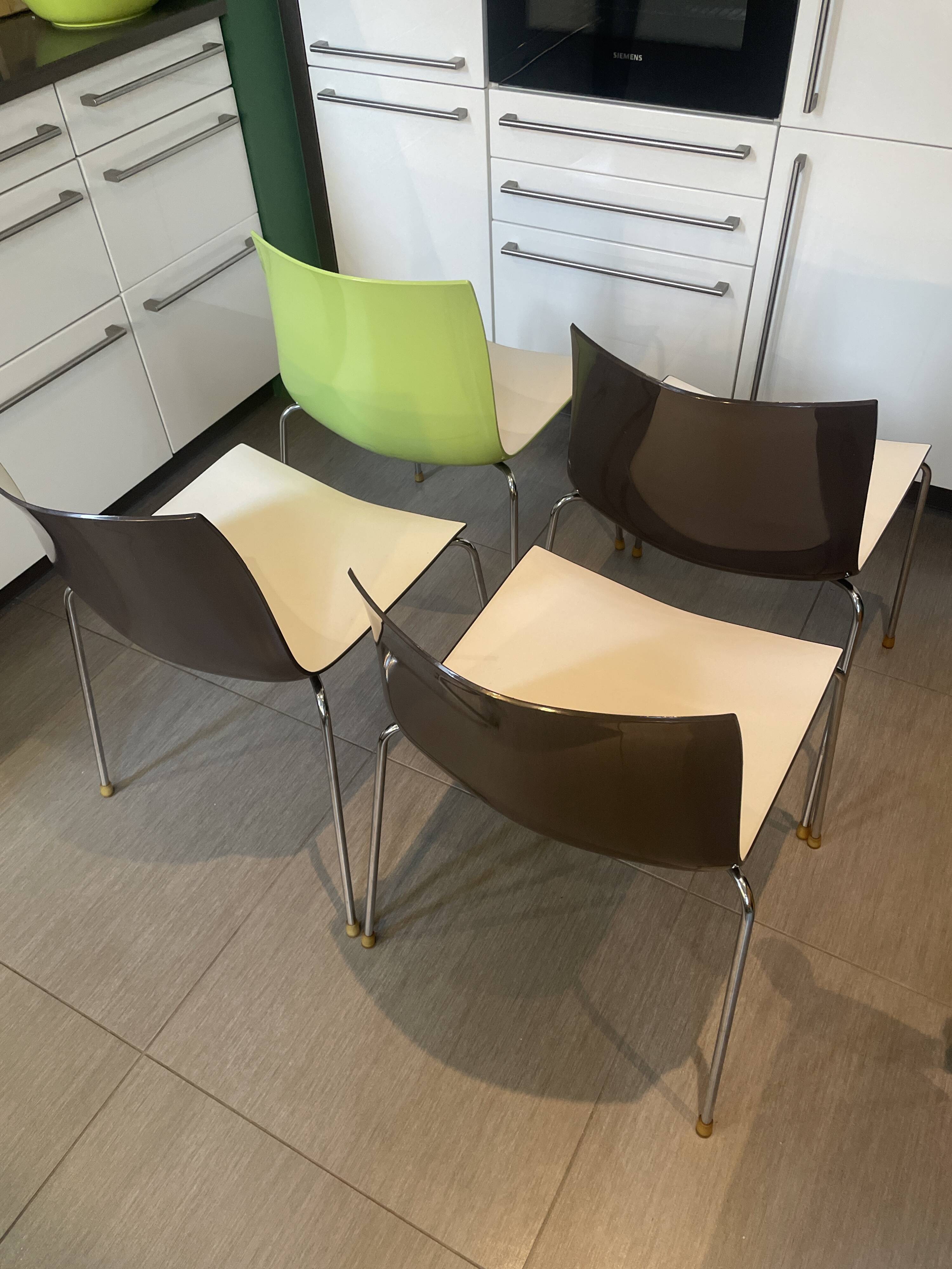 4 Chaises Arper Catifa 46