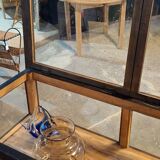 Vitrine ancienne sur pieds