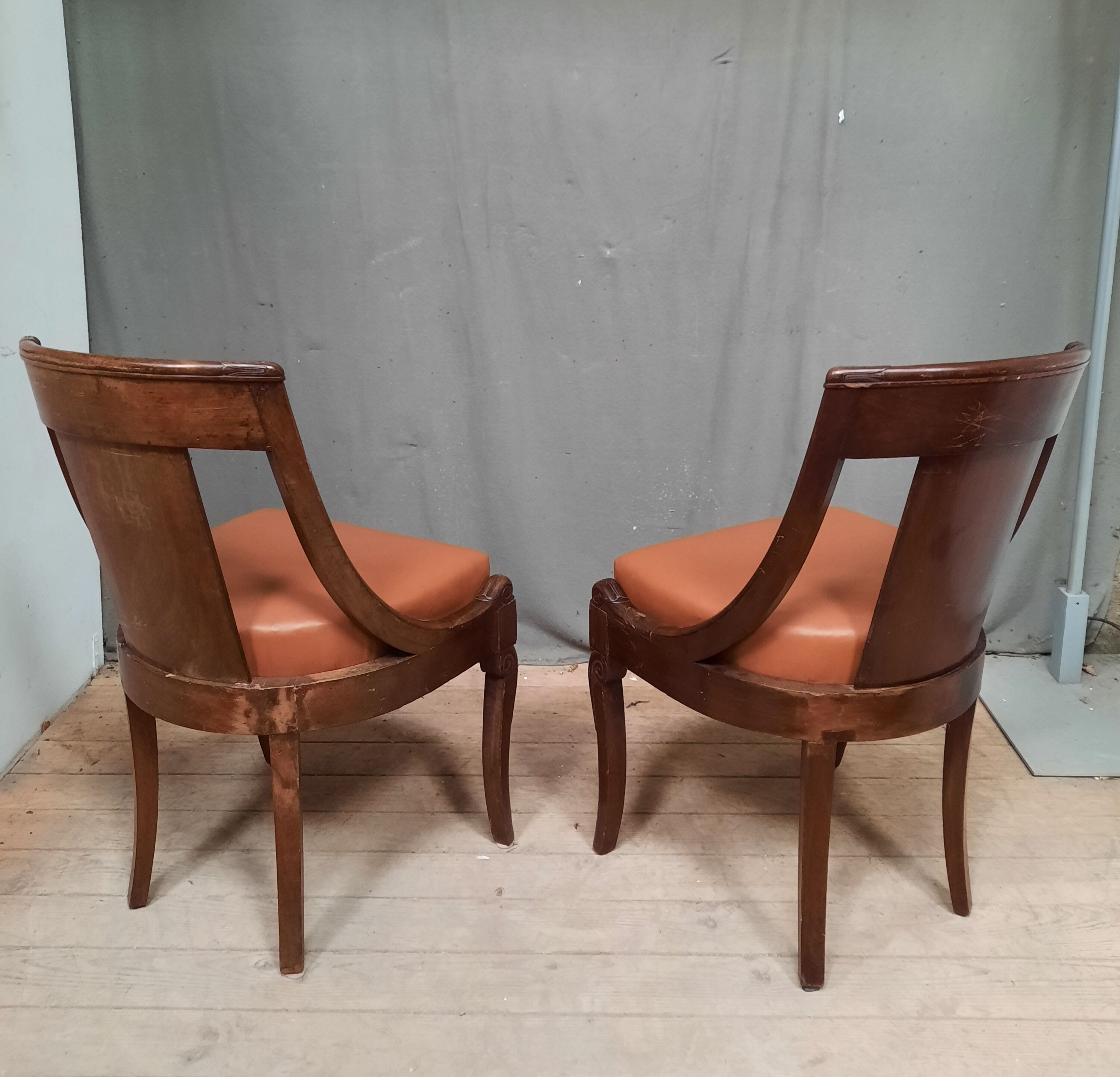 Pair of mahogany gondola chairs