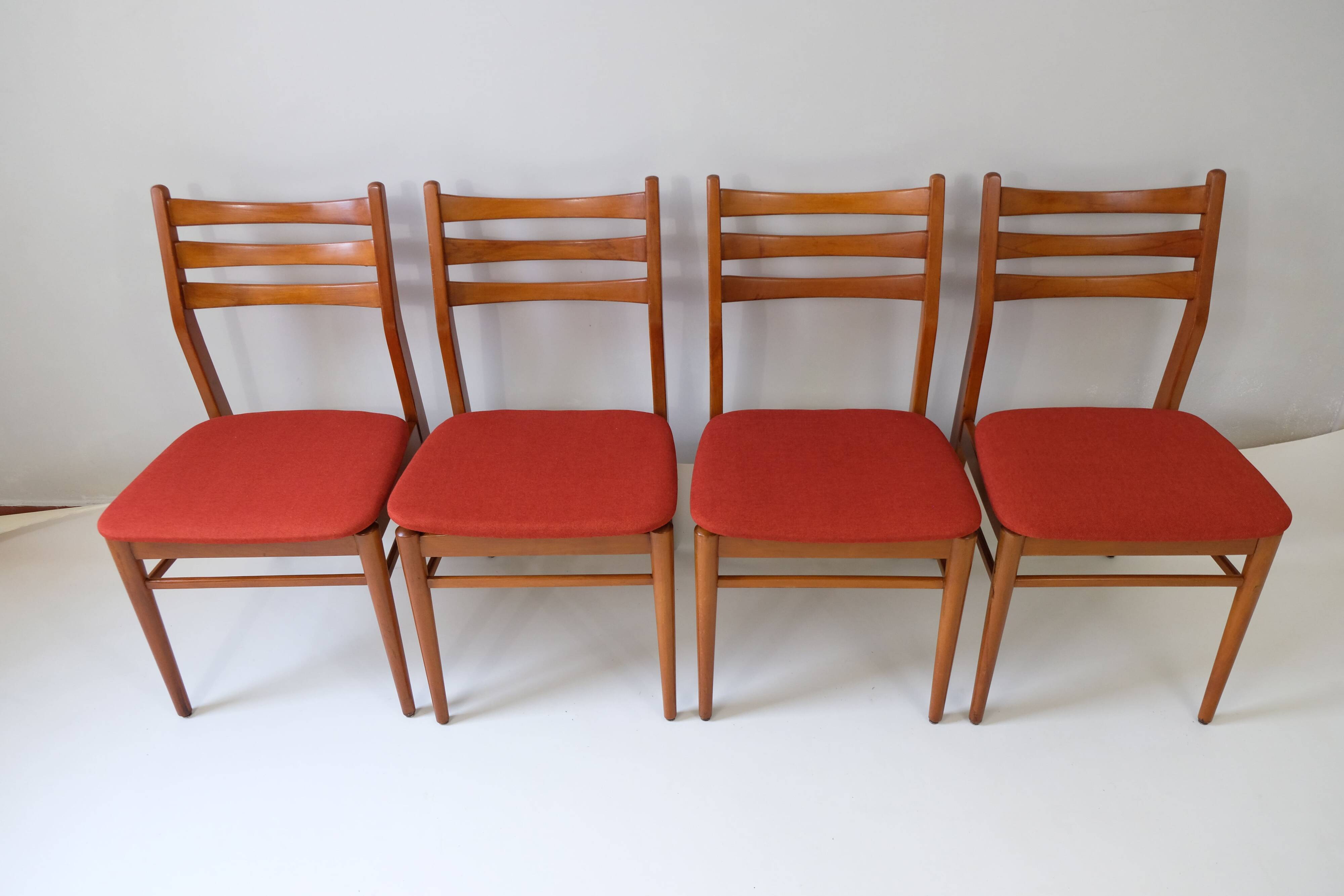 Set of 4 vintage chairs