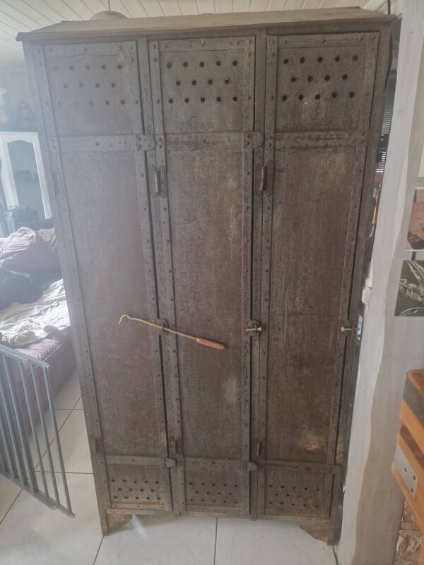 Vestiaire métallique