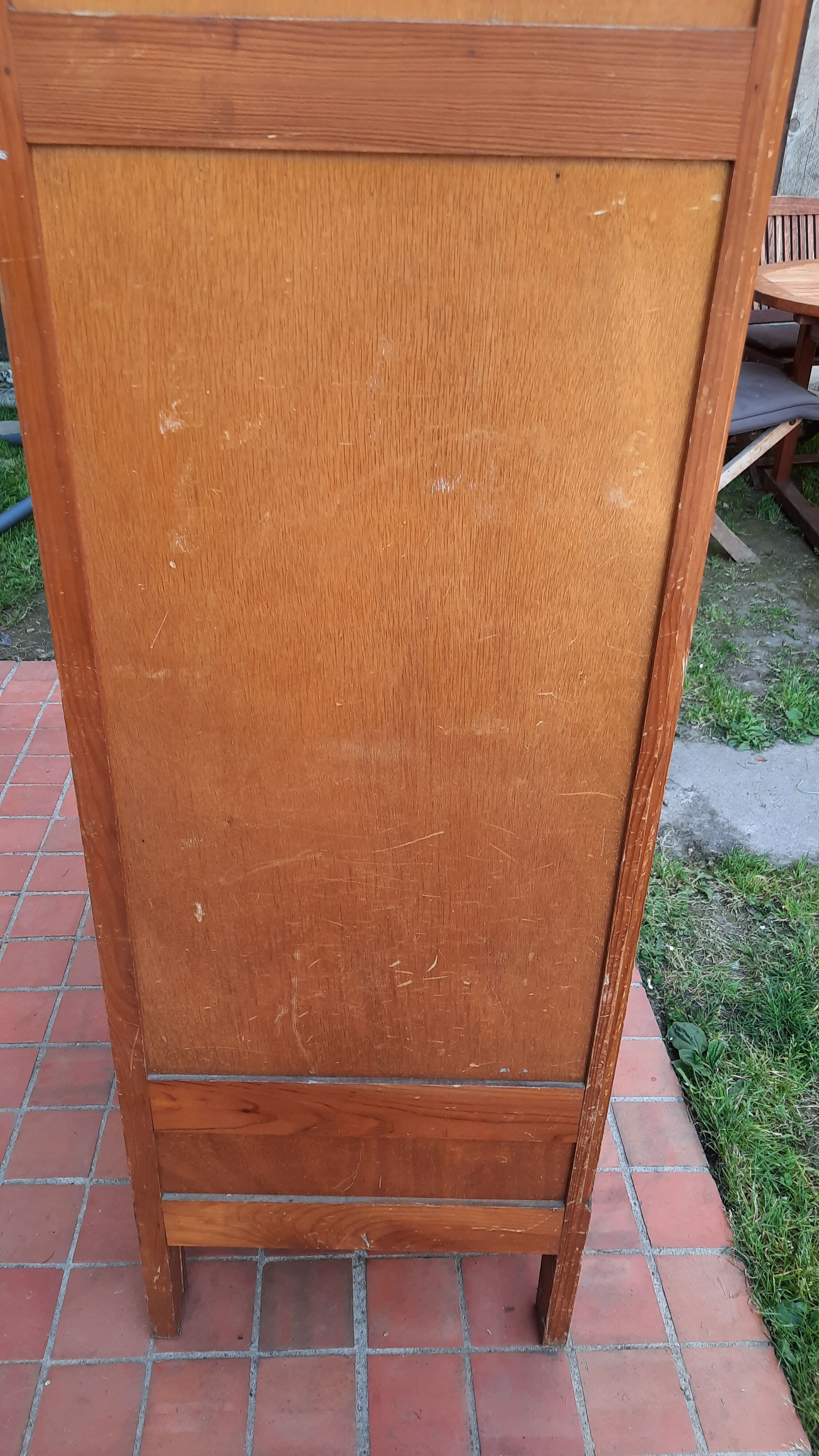 Armoire parisienne