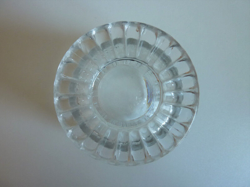 Sugar-glass chiseled glass