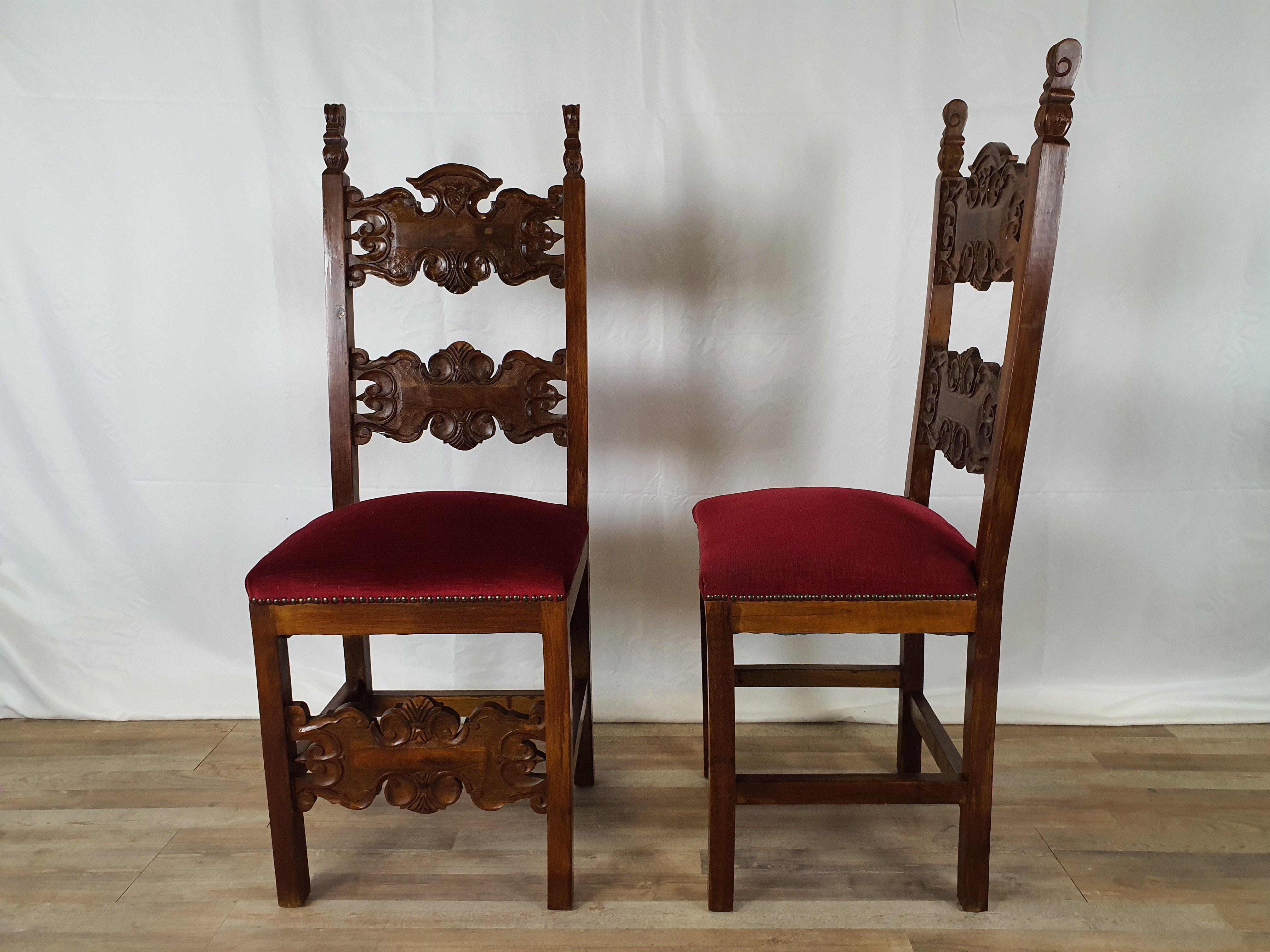 Pair of Renaissance chairs from the early 1900s
