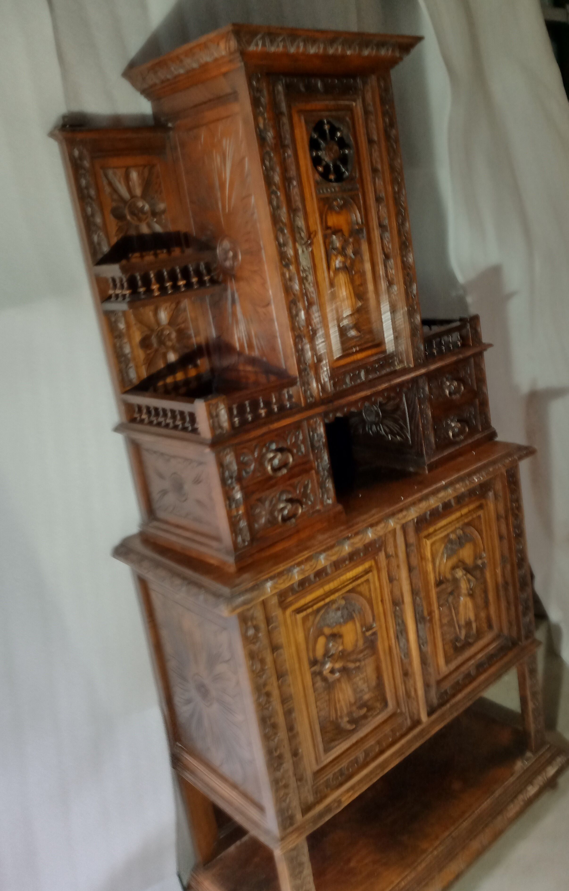 Furniture 2 Breton bodies in oak wood carved with characters