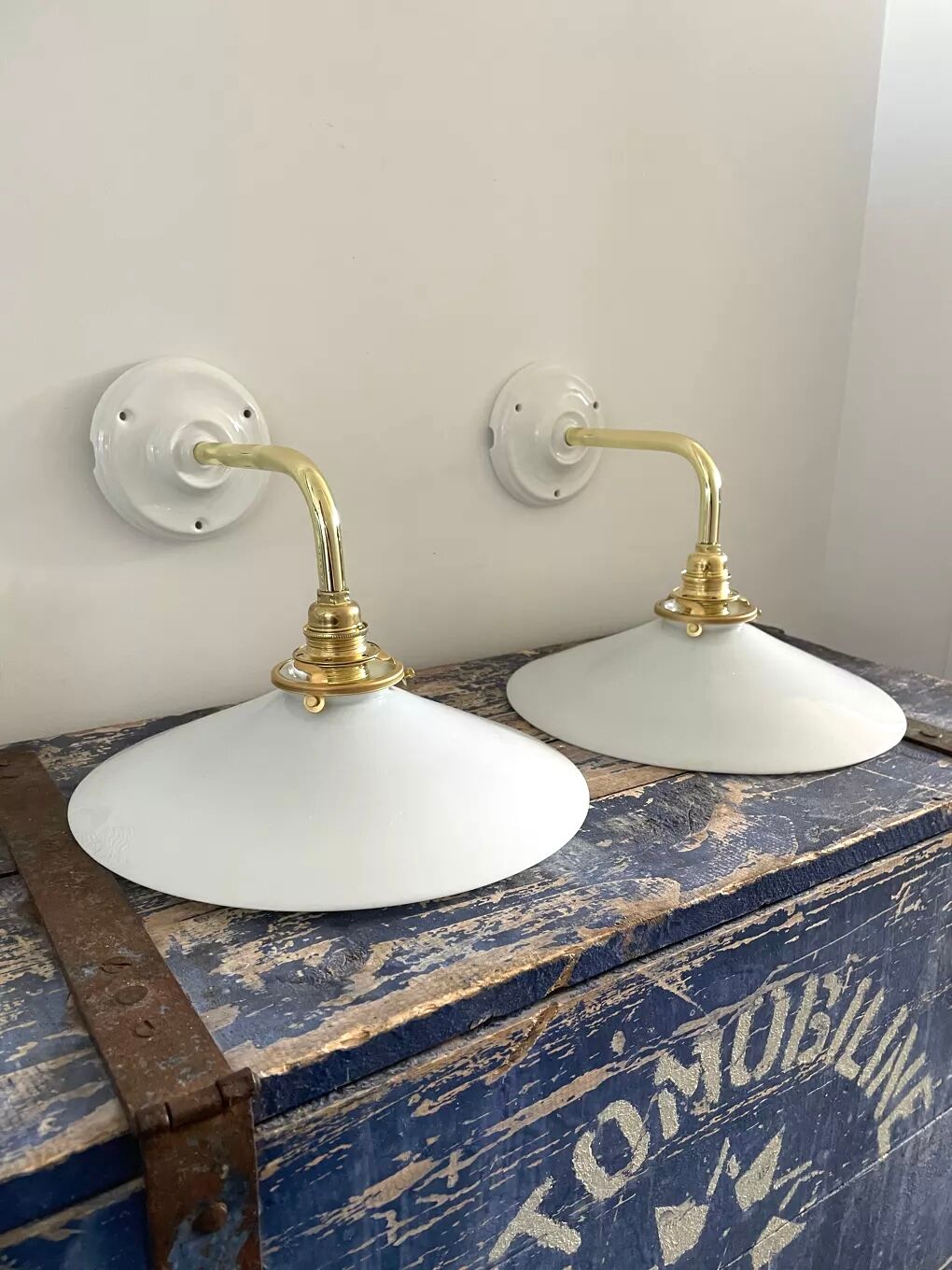 Set of two electrified white opaline wall lamps to nine