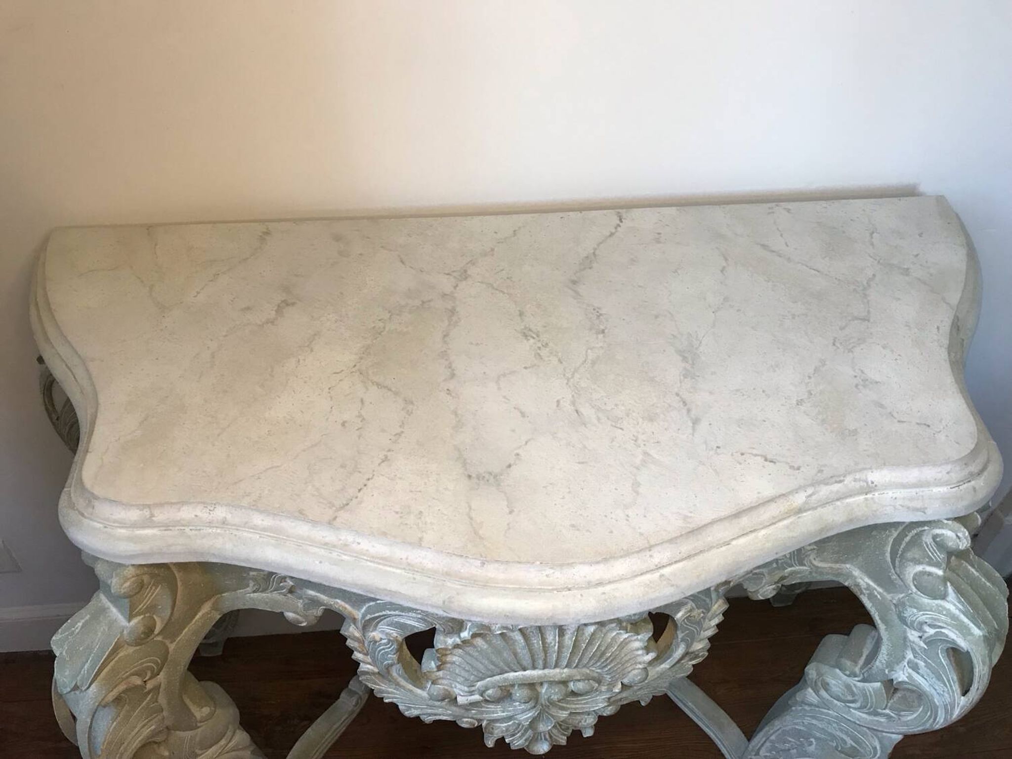 Baroque console
