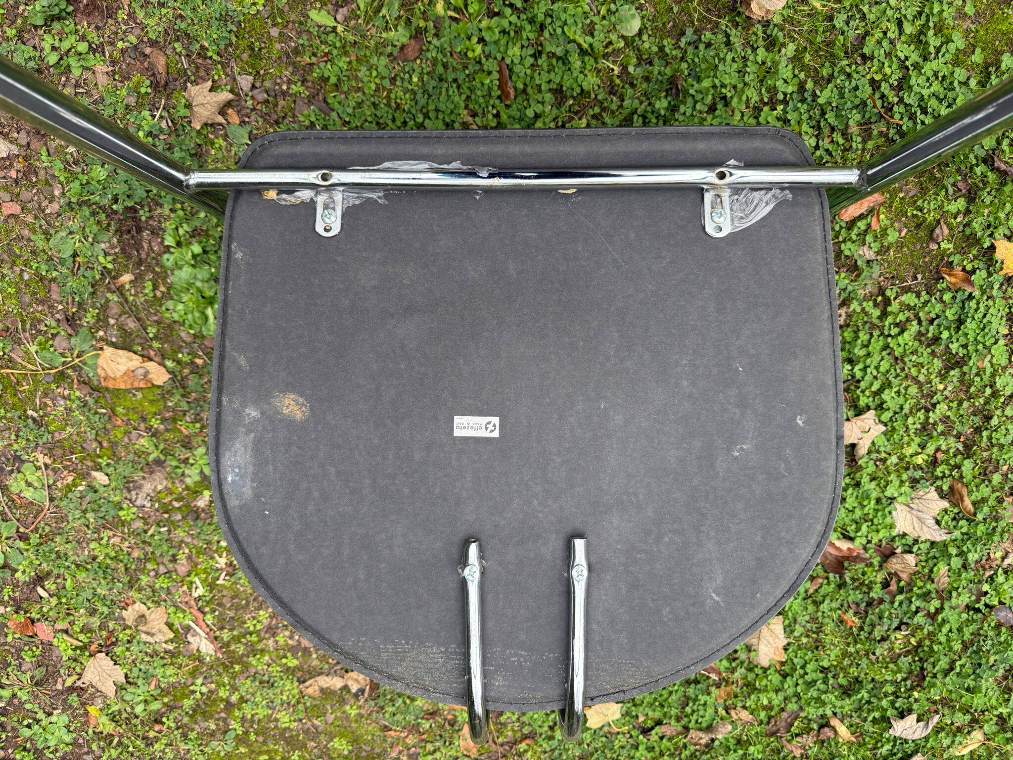 Set of 10 Italian design chairs from the 1970s by Effezeta