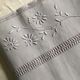 Drap ancien en lin et coton teinté en gris tourterelle