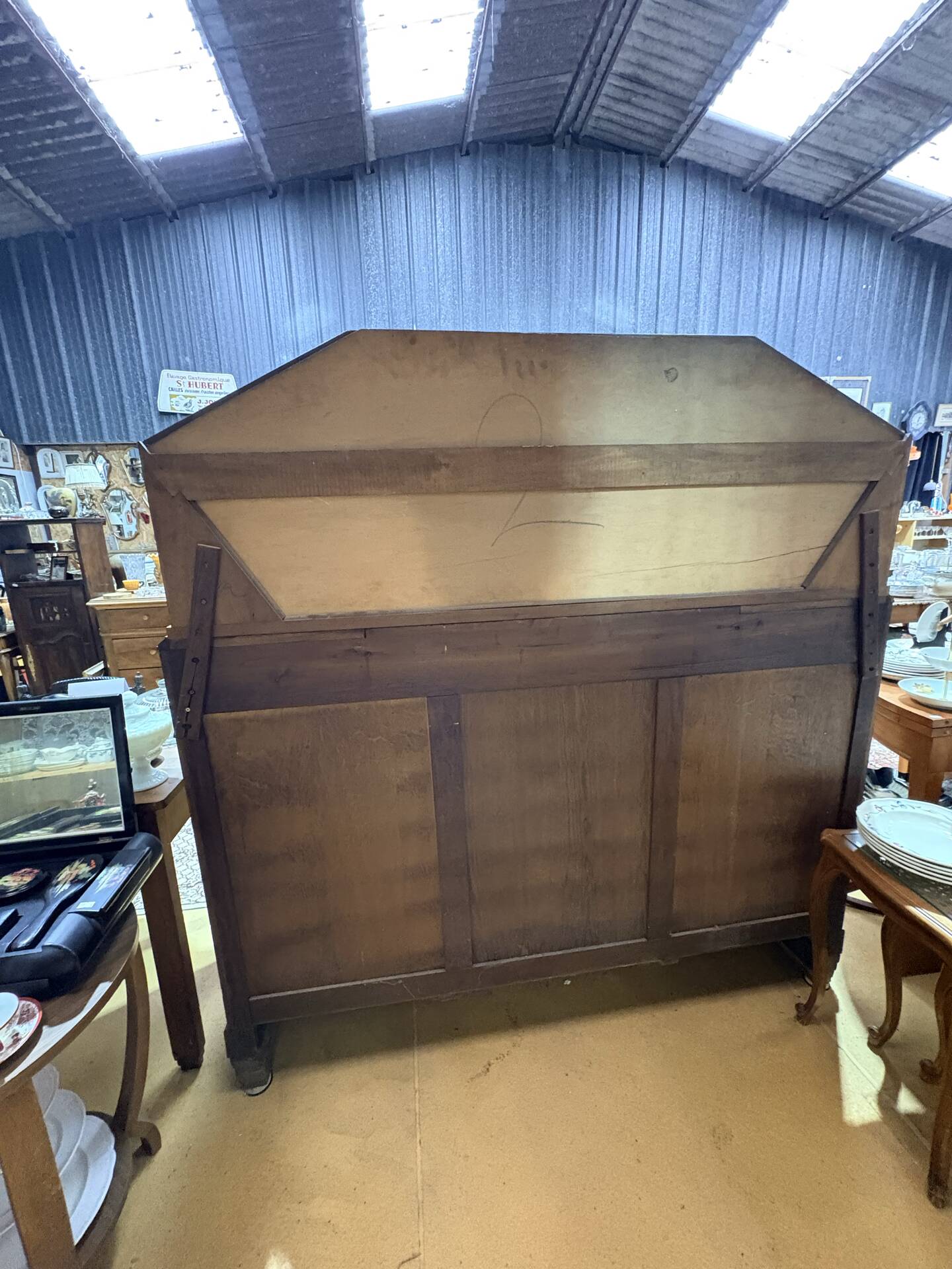 Art Deco buffet in carved walnut, marble and large mirror – 1930s