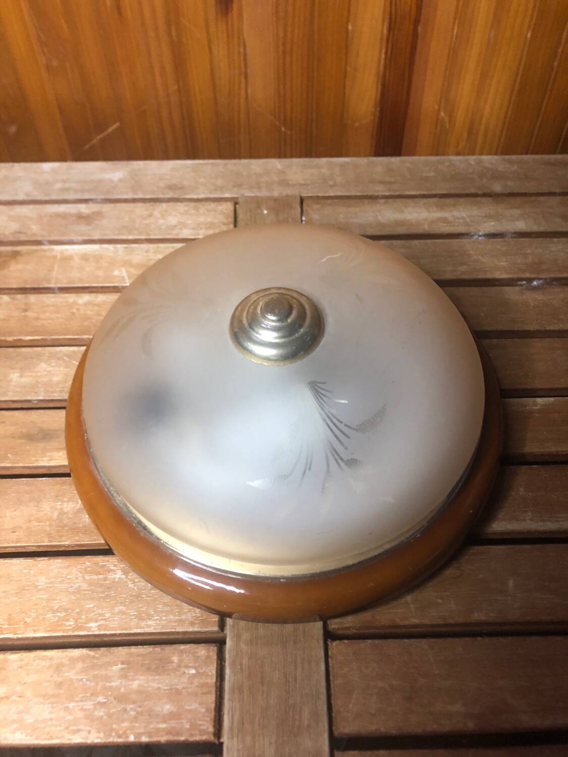 Old engraved glass ceiling light + vintage brown metal contour