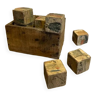 Lot de 14 cubes en bois 1920/30 jouet