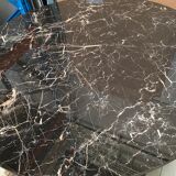Felice dining table