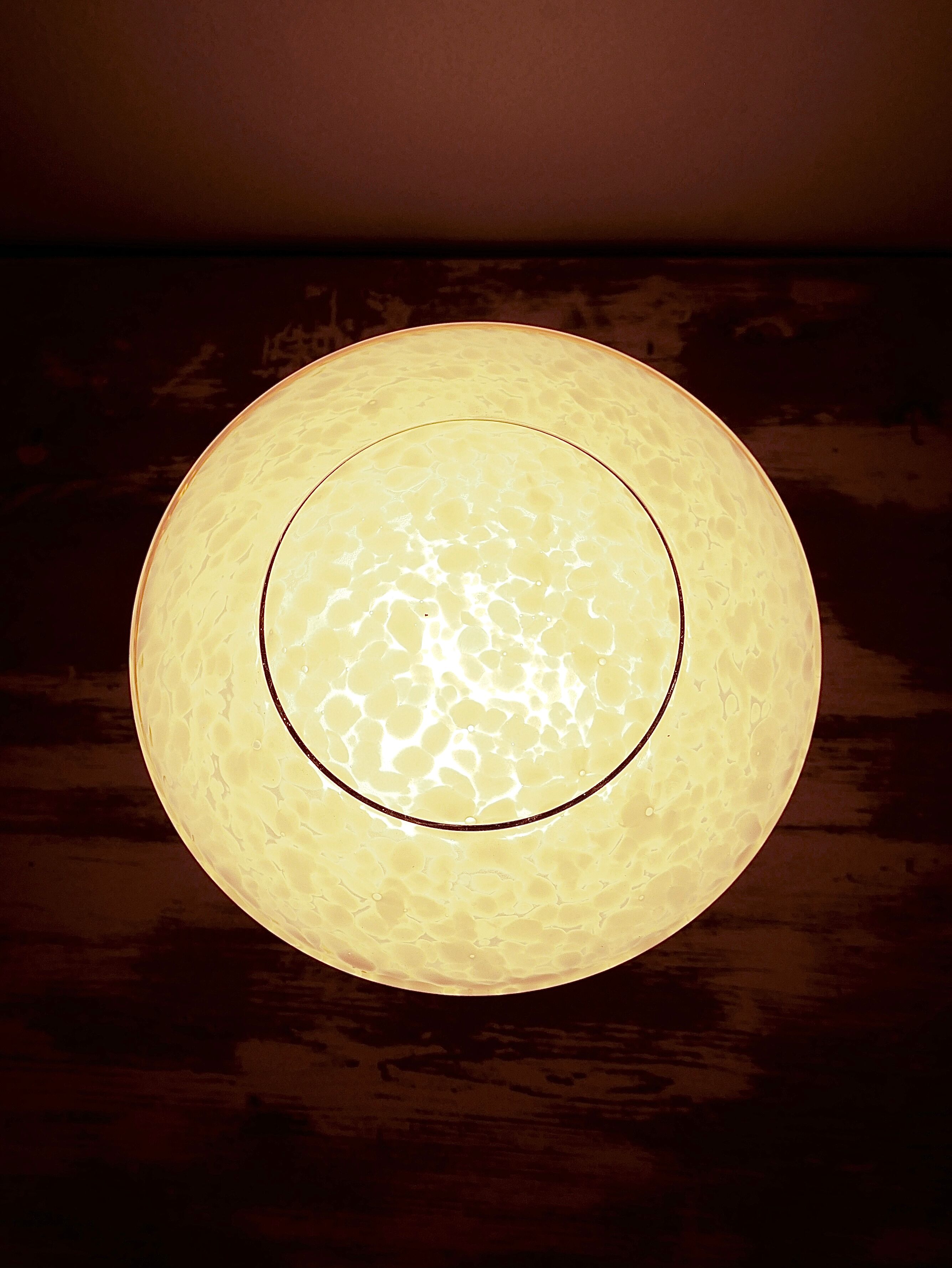 Clichy glass table lamp with a golden trim