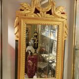 Mirror with gilded wood frame, dove decor