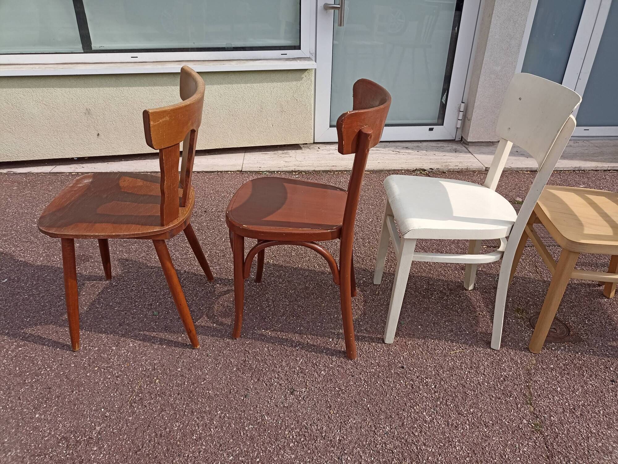Set of 10 mismatched wooden bistro chairs - vintage