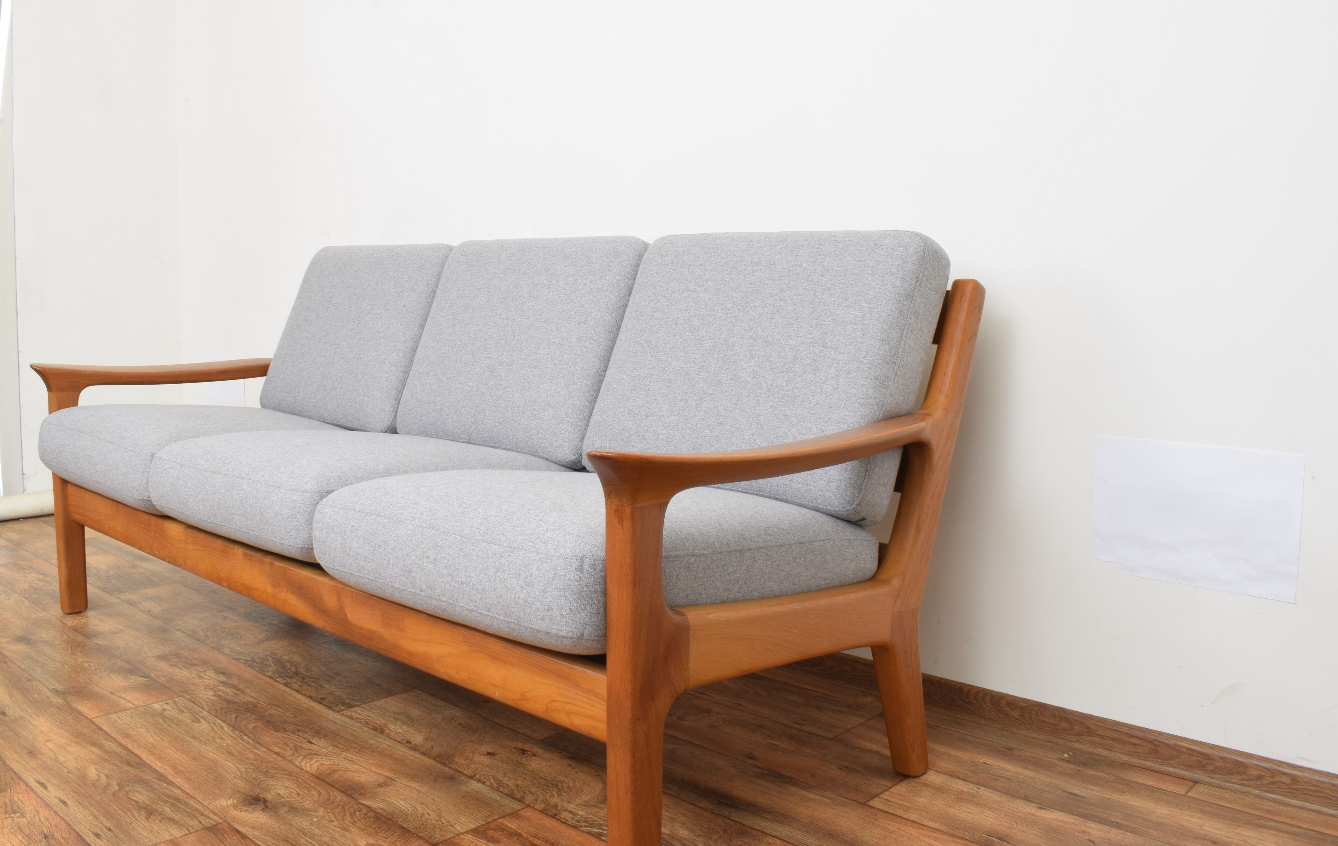 Mid-century danish teak sofa by Juul Kristensen, 1960s