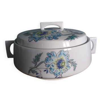 Ariès tureen by Raymond Loewy, Limoges Bernardaud porcelain, Themis pattern
