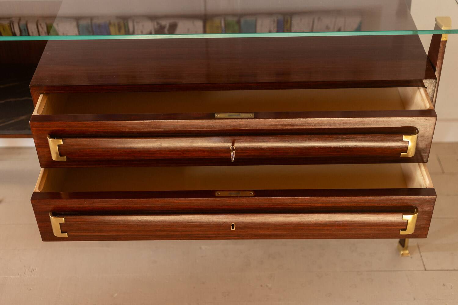 Commode or sideboard in rosewood. Italian work from the 1960s.