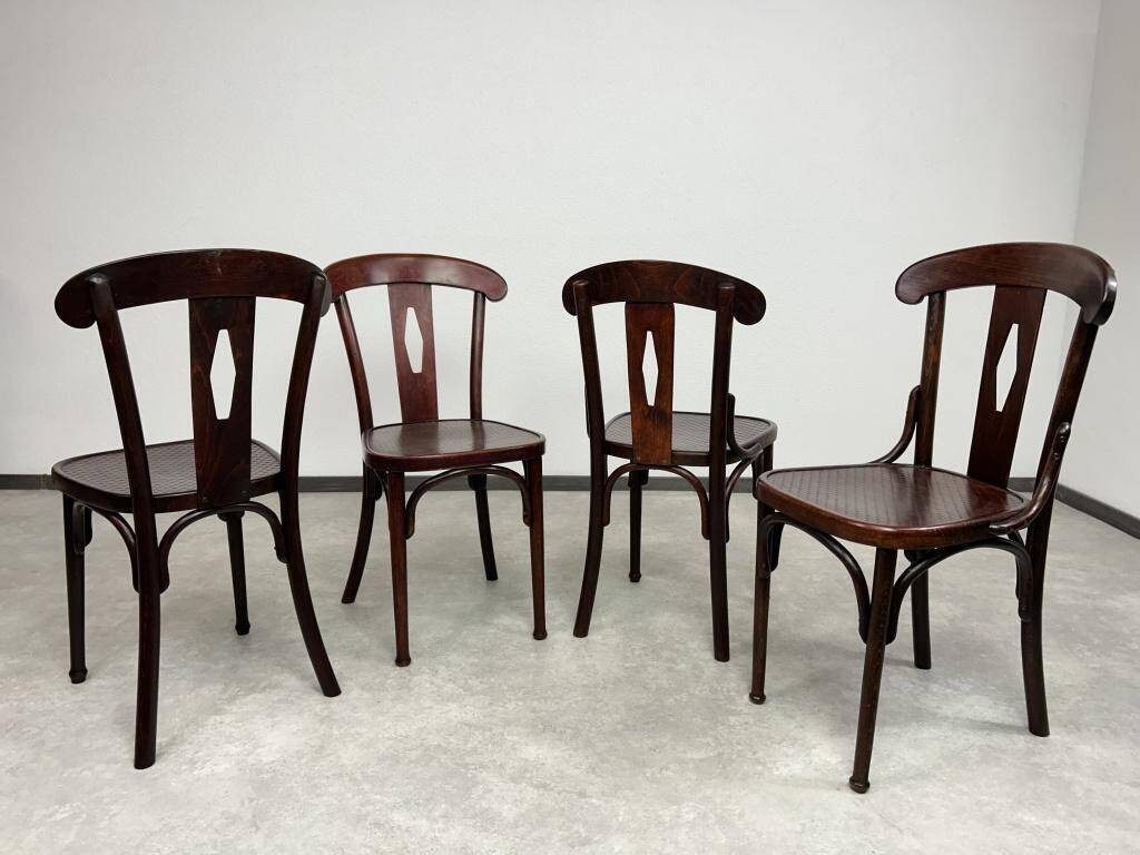 Ensemble de 4 chaises de salle à manger Thonet no.164