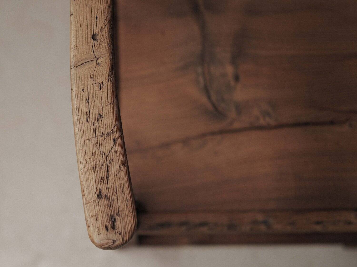 Mountain armchair in larch and pine, around 1900