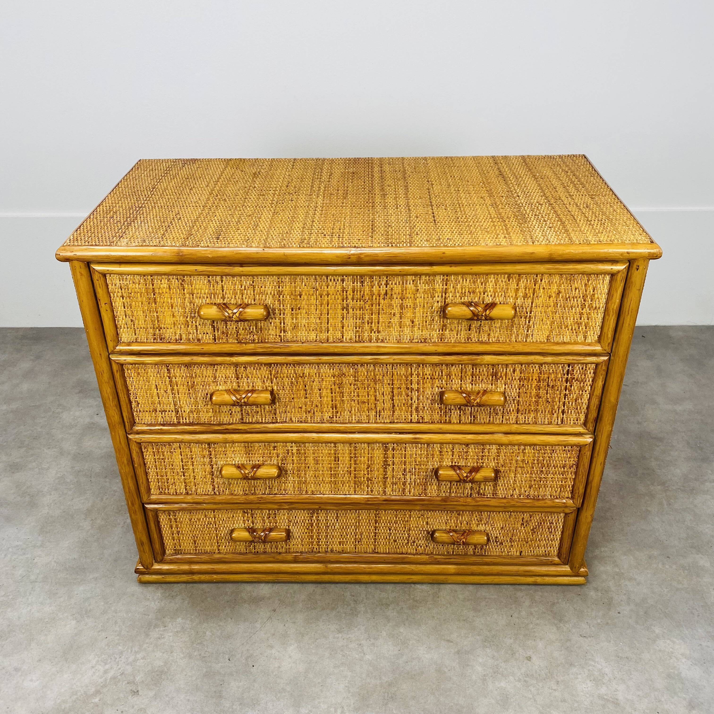 Commode rotin vintage