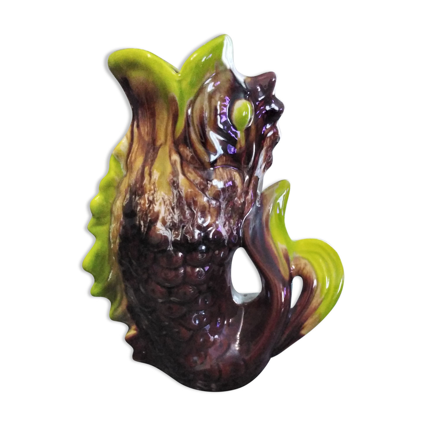 Pitcher slurry fish shape